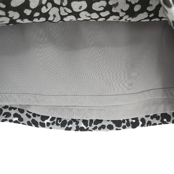 Ann Taylor LOFT Flare Skirt Gray Leopard Lined Zip Back A Line Pockets 2 - Picture 2 of 6